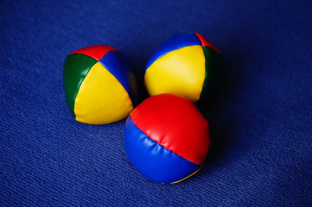 balles de jonglage-colorées